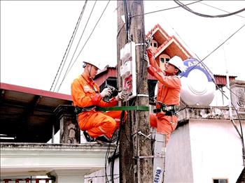 Ninh Bình: 100% khách hàng lớn cam kết thực hiện chương trình điều chỉnh phụ tải tự nguyện