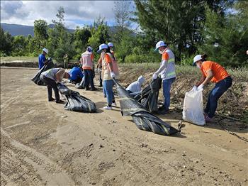 Tuổi trẻ EVN thực hiện nhiều hoạt động ý nghĩa tại Khu mộ Đại tướng Võ Nguyên Giáp