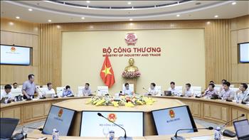 Bộ Công Thương họp bàn kế hoạch cung cấp điện năm 2025