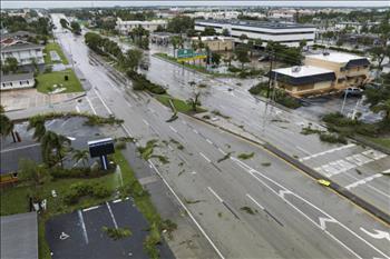 Mỹ: Hơn 2,2 triệu khách hàng ở tiểu bang Florida mất điện do siêu bão Milton