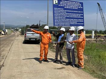 Phú Yên: Tăng cường kiểm tra, tuyên truyền việc đảm bảo an toàn lưới điện khi thi công cao tốc Bắc - Nam 