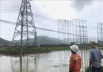 Thi công đường cao tốc Bắc - Nam: Tích cực di dời hạ tầng kỹ thuật lưới điện