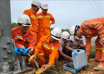 PTC3 đảm bảo cung ứng điện mùa khô trong thời gian tăng cường nhân lực thi công đường dây 500kV mạch 3