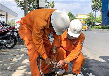 An toàn, tiết kiệm trong sử dụng điện