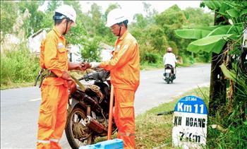 Tiết kiệm điện "lợi cập thêm lợi"