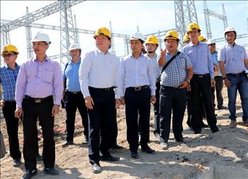 Lãnh đạo EVNNPT kiểm tra tiến độ TBA 220kV Ninh Phước và đường dây đấu nối