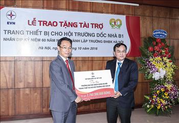 EVN tài trợ mua trang thiết bị cho trường Đại học Bách Khoa Hà Nội