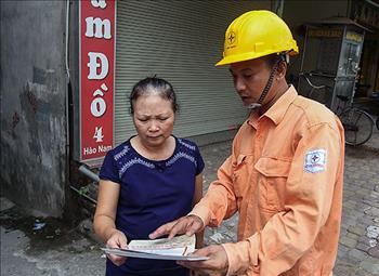 Hãy cảnh giác tai nạn điện mùa mưa bão!