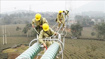 Truyền tải và điều độ hệ thống điện quốc gia được độc quyền nhà nước