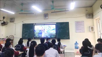 Tuyên truyền, vận động học sinh ký cam kết không thả diều gây sự cố lưới điện